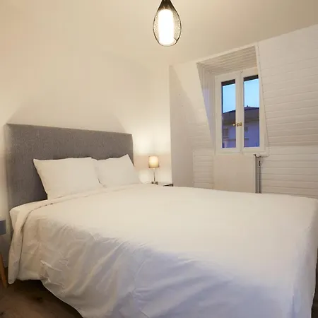 Bright 1 Bedroom - Next To Public Transports - Rn18-4